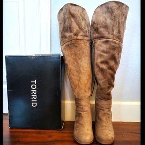 Braided side heel over the knee boots